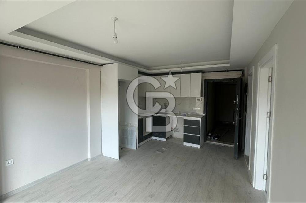 İZMİR SEFERİHİSAR CAMİKEBİR MAHALLESİ – ANA CADDE ÜZERİNDE YENİ ( 1+1 )DAİRE