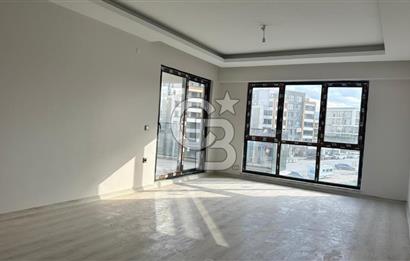 NİLÜFER KAYAPADA CADDE ÜZERİ,HAVUZLU SATILIK 3+1 DAİRE