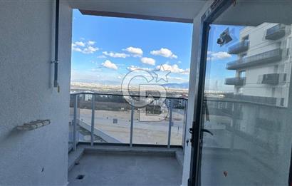 NİLÜFER KAYAPADA CADDE ÜZERİ,HAVUZLU SATILIK 3+1 DAİRE