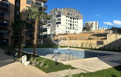 NİLÜFER KAYAPADA CADDE ÜZERİ,HAVUZLU SATILIK 3+1 DAİRE