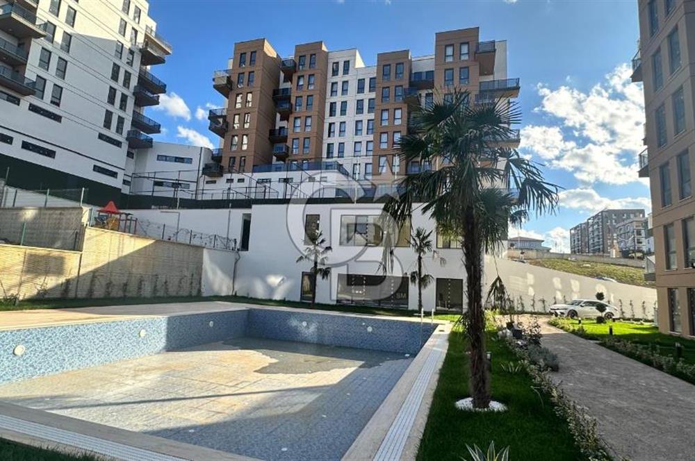 NİLÜFER KAYAPADA CADDE ÜZERİ,HAVUZLU SATILIK 3+1 DAİRE