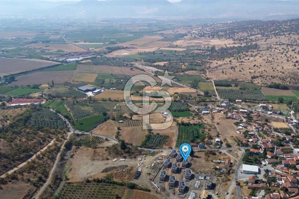 Manisa Bağyolu'nda Site İçinde Havuzlu Villa