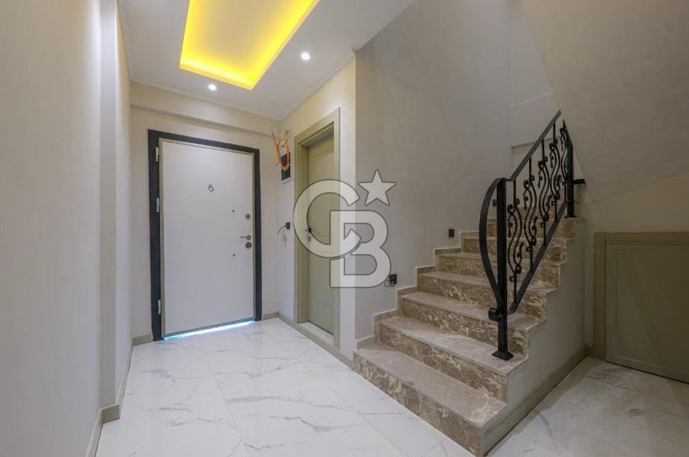 Manisa Bağyolu'nda Site İçinde Havuzlu Villa