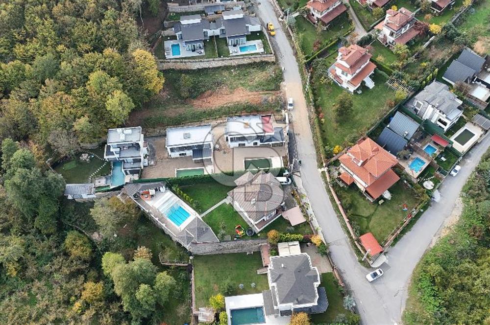 Direkt Orman Girişli, Isıtmalı Havuzlu Eşyalı Huzurlun Diğer Adı