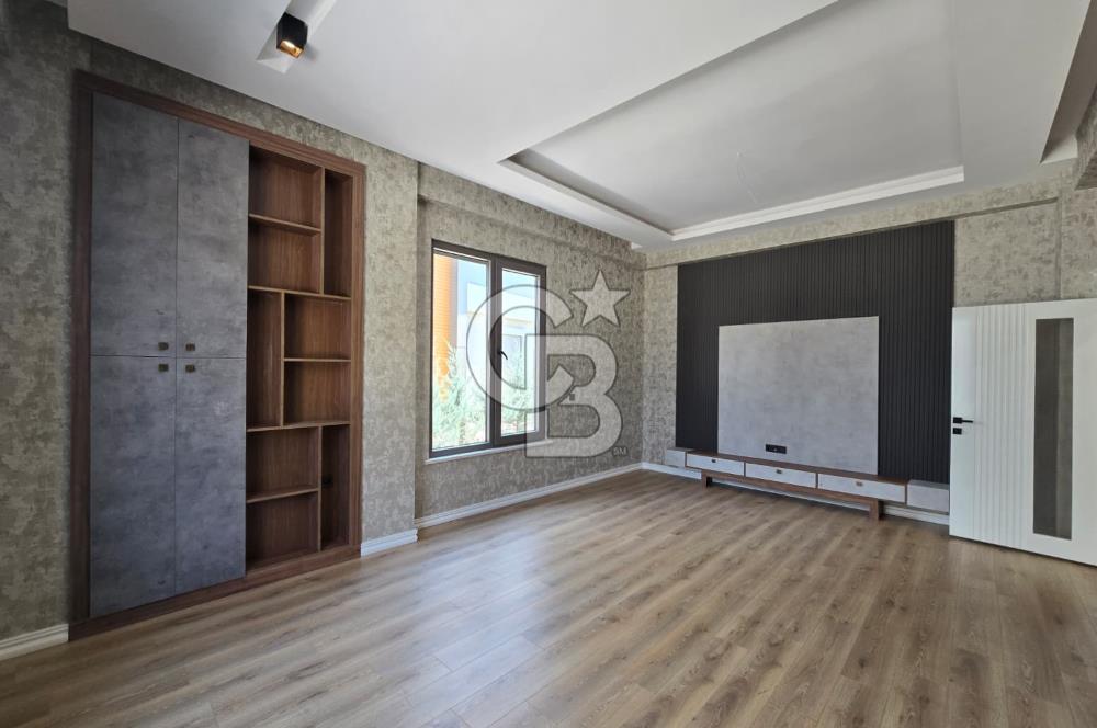 COLDWELL BANKER'DAN SELÇUKLUDA KİRALIK 7+1 VİLLA