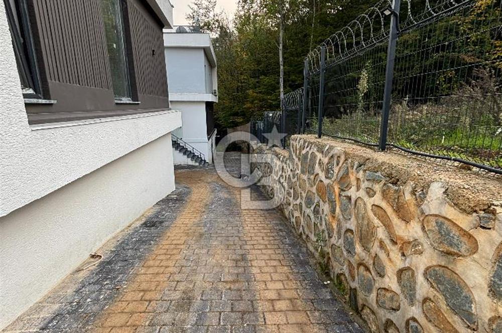 Direkt Orman Girişli, Isıtmalı Havuzlu Eşyalı Huzurlun Diğer Adı