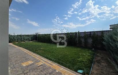 COLDWELL BANKER'DAN SELÇUKLUDA KİRALIK 7+1 VİLLA