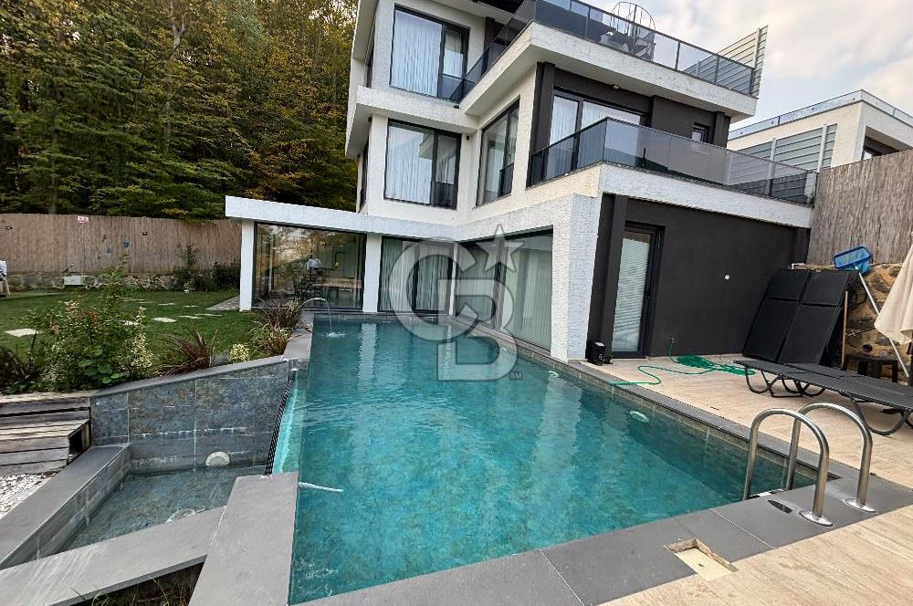 Direkt Orman Girişli, Isıtmalı Havuzlu Eşyalı Huzurlun Diğer Adı