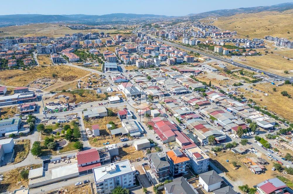 Seferihisar Camikebir'de 220 m2 2 adet Sanayi İmarlı Arsa