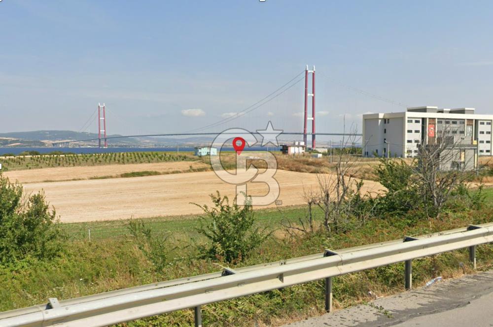 LAPSEKİ’DE BOĞAZ VE KÖPRÜ MANZARALI İMARLI ARSA