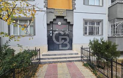 COLDWELL BANKER'DAN SELÇUKLUDA KİRALIK 3+1 DAİRE