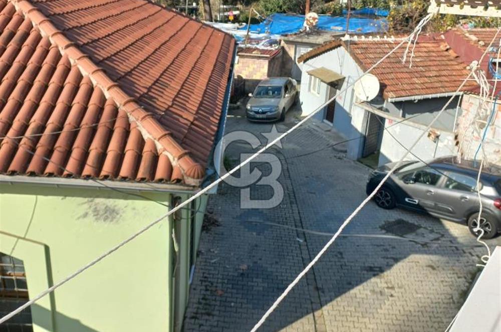 BEYKOZ YALIKÖY DE BAHÇELİ 2 KATLI MÜSTAKİL EV