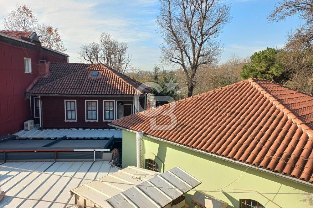 BEYKOZ YALIKÖY DE BAHÇELİ 2 KATLI MÜSTAKİL EV