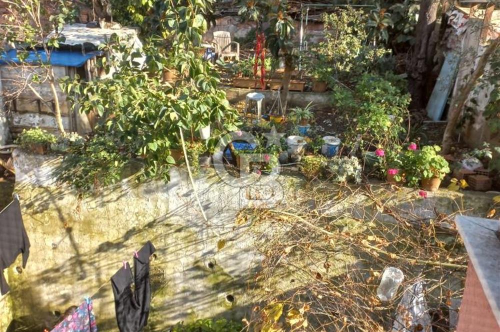 BEYKOZ YALIKÖY DE BAHÇELİ 2 KATLI MÜSTAKİL EV