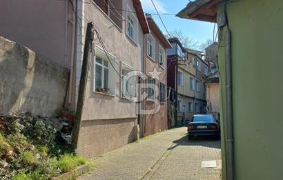 BEYKOZ YALIKÖY DE BAHÇELİ 2 KATLI MÜSTAKİL EV