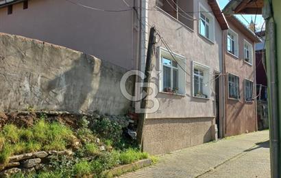 BEYKOZ YALIKÖY DE BAHÇELİ 2 KATLI MÜSTAKİL EV