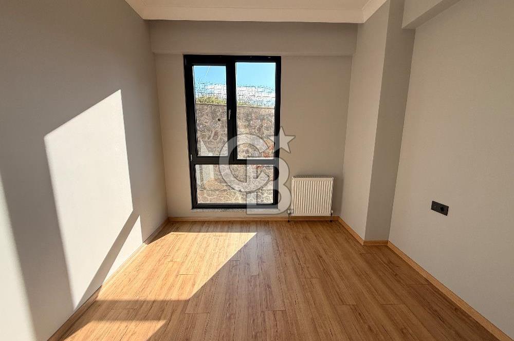 BAŞİSKELE ROYAL COUNTRY SİTESİNDE SATILIK 3+1 ARA DUBLEKS DAİRE