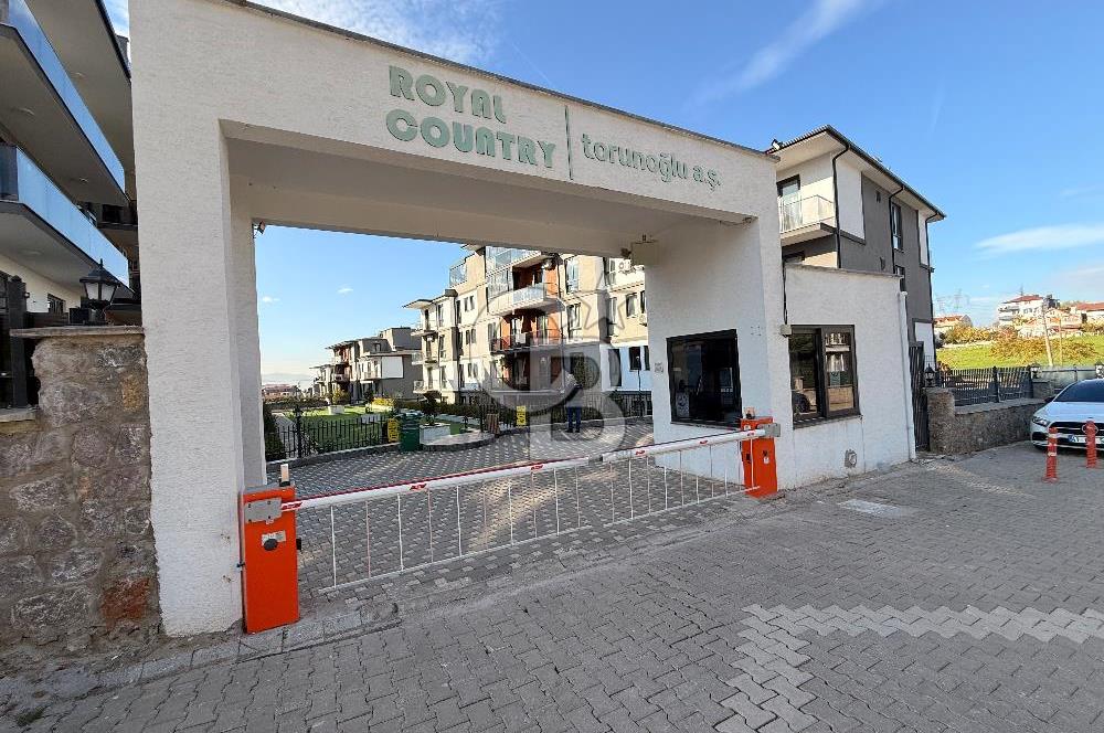 BAŞİSKELE ROYAL COUNTRY SİTESİNDE SATILIK 3+1 ARA DUBLEKS DAİRE
