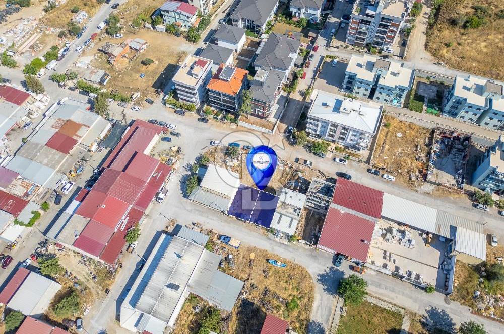 Seferihisar Camikebir'de 220 m2 2 adet Sanayi İmarlı Arsa