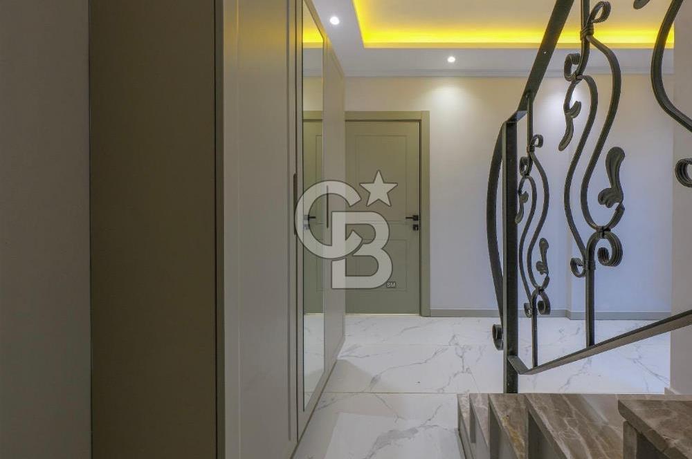 Manisa Bağyolu'nda Site İçinde Havuzlu Villa