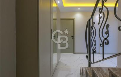 Manisa Bağyolu'nda Site İçinde Havuzlu Villa