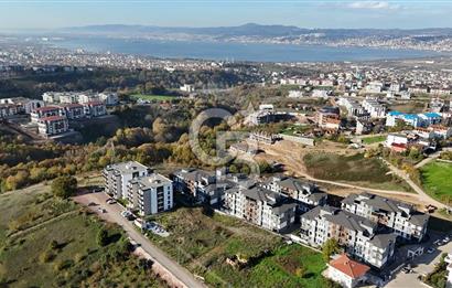 BAŞİSKELE ROYAL COUNTRY SİTESİNDE SATILIK 3+1 ARA DUBLEKS DAİRE