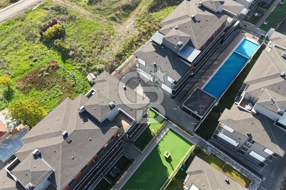 BAŞİSKELE ROYAL COUNTRY SİTESİNDE SATILIK 3+1 ARA DUBLEKS DAİRE