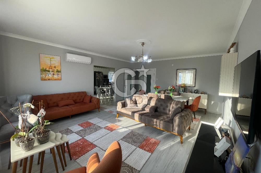 BOSTANCI MAHALLESİN'DE GENİŞ, DOĞA VE DENİZ MANZARALI LÜX DAİRE