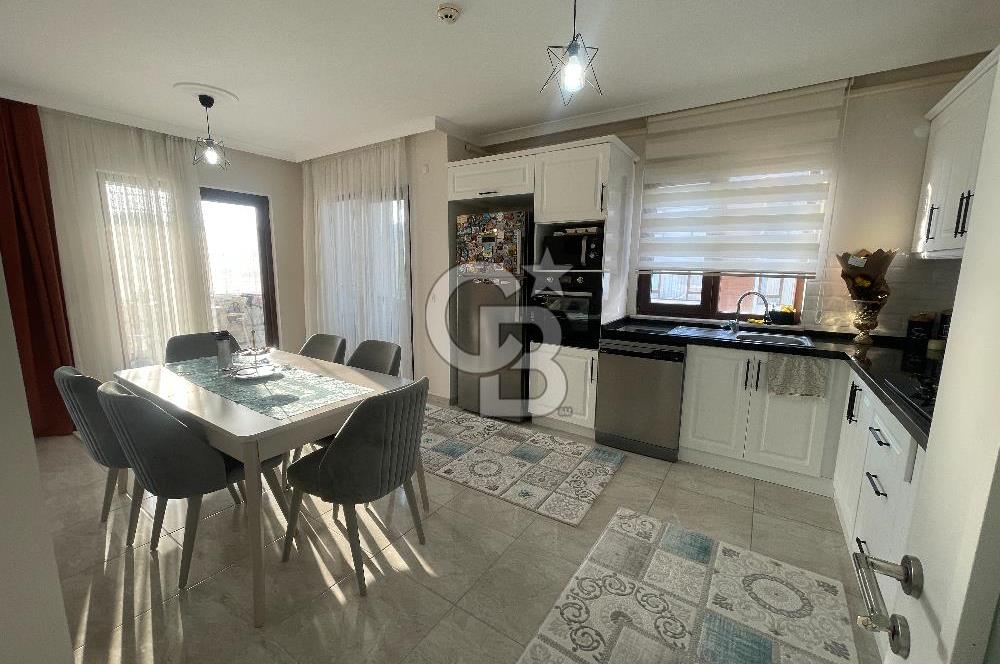 BOSTANCI MAHALLESİN'DE GENİŞ, DOĞA VE DENİZ MANZARALI LÜX DAİRE