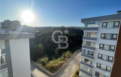 BOSTANCI MAHALLESİN'DE GENİŞ, DOĞA VE DENİZ MANZARALI LÜX DAİRE
