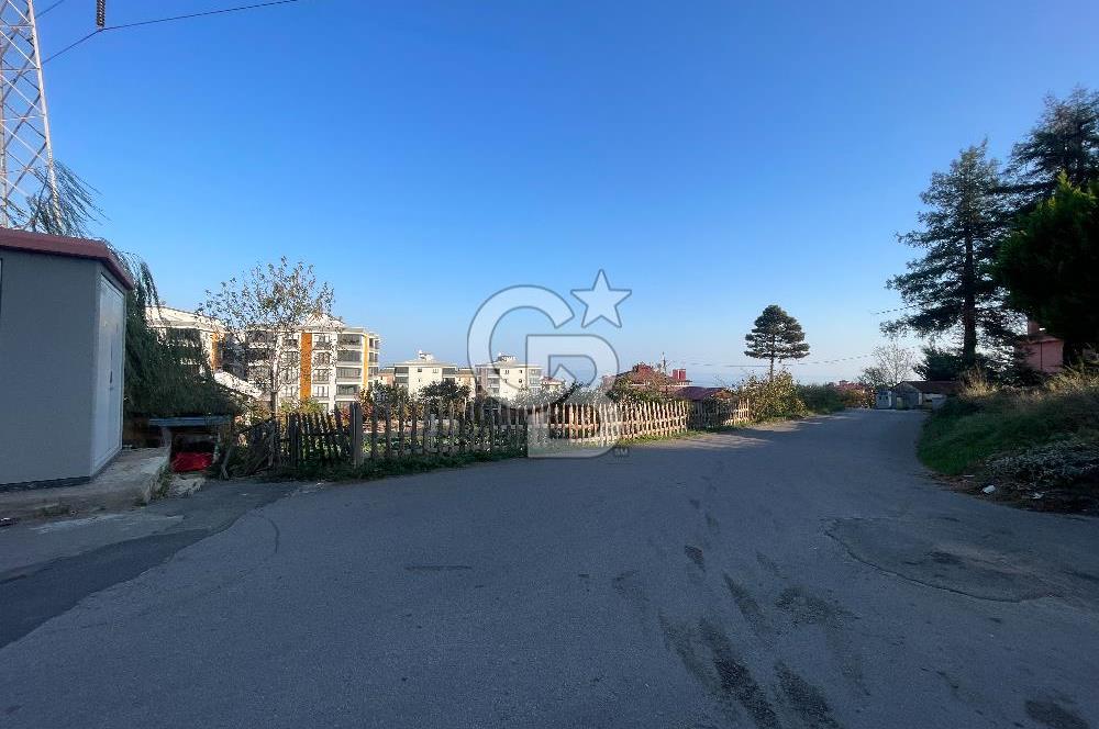 BOSTANCI MAHALLESİN'DE GENİŞ, DOĞA VE DENİZ MANZARALI LÜX DAİRE