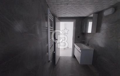 MUSELAND'DAN CADDE ÜZERİ KÖŞE KONUMLU SATILIK 2+1 DAİRE