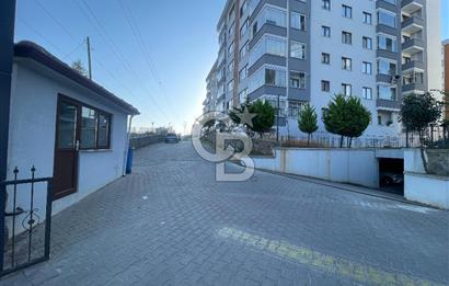 BOSTANCI MAHALLESİN'DE GENİŞ, DOĞA VE DENİZ MANZARALI LÜX DAİRE