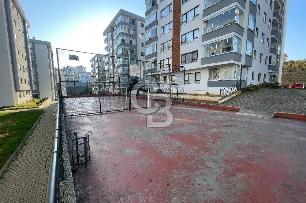 BOSTANCI MAHALLESİN'DE GENİŞ, DOĞA VE DENİZ MANZARALI LÜX DAİRE