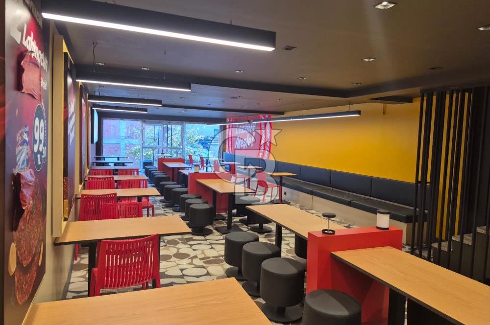 Maltepe'nin kalbinde 5 katlı + Teraslı restorant