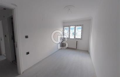 MUSELAND'DAN CADDE ÜZERİ KÖŞE KONUMLU SATILIK 2+1 DAİRE