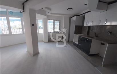 MUSELAND'DAN CADDE ÜZERİ KÖŞE KONUMLU SATILIK 2+1 DAİRE