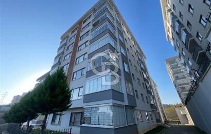 BOSTANCI MAHALLESİN'DE GENİŞ, DOĞA VE DENİZ MANZARALI LÜX DAİRE