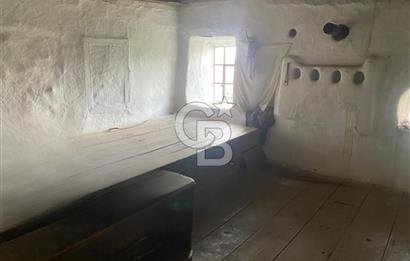 MUSELAND'DAN UŞAK'TA KÖYİÇİ İMARLI BAHÇELİ EV