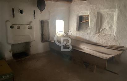 MUSELAND'DAN UŞAK'TA KÖYİÇİ İMARLI BAHÇELİ EV