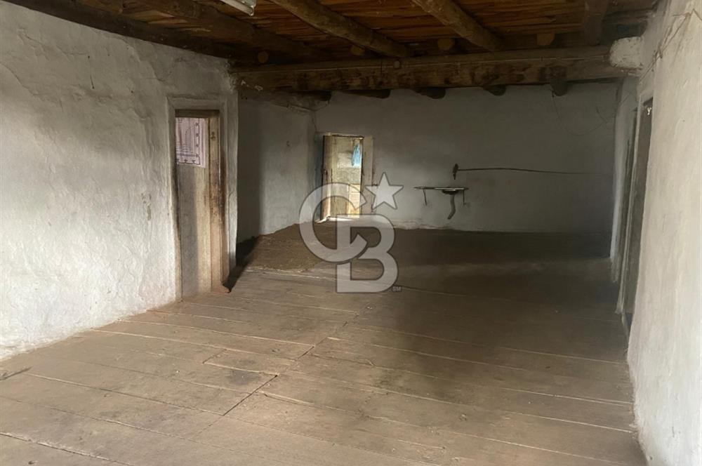 MUSELAND'DAN UŞAK'TA KÖYİÇİ İMARLI BAHÇELİ EV