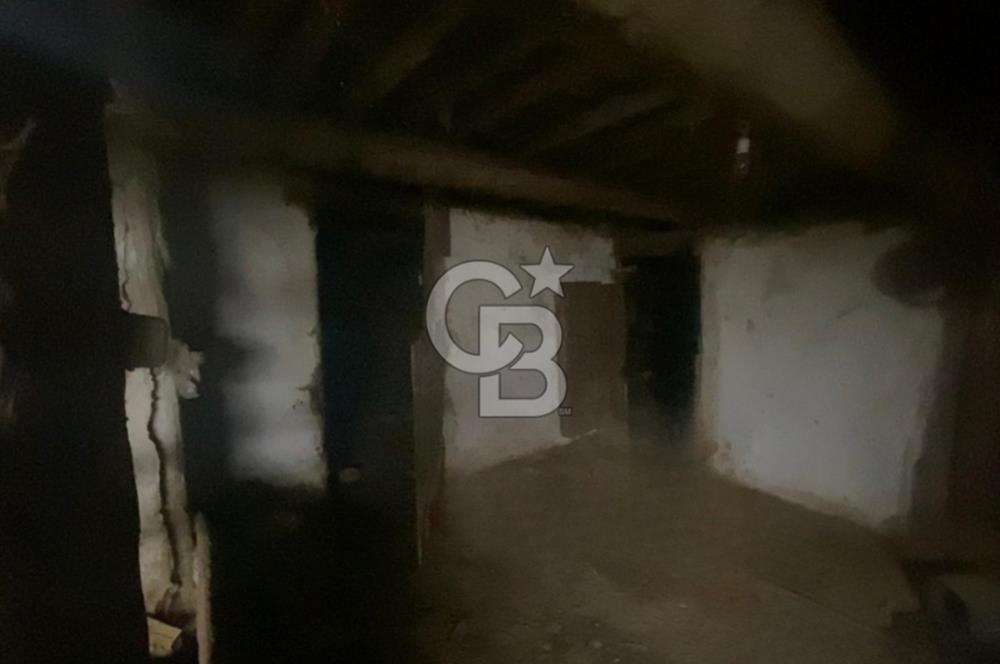 MUSELAND'DAN UŞAK'TA KÖYİÇİ İMARLI BAHÇELİ EV