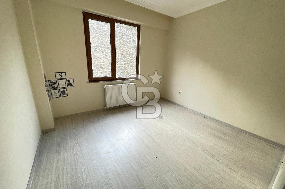 KAŞÜSTÜ MAH. GENİŞ FERAH SİTE İÇERİSİNDE SATILIK DAİRE