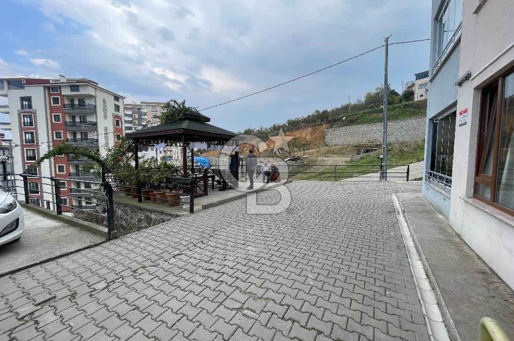 KAŞÜSTÜ MAH. GENİŞ FERAH SİTE İÇERİSİNDE SATILIK DAİRE