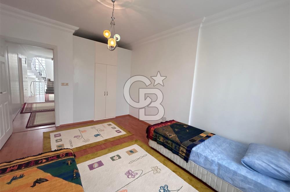 1302 m2 ARSAYA SAHİP MUHTEŞEM VİLLA-BÜYÜKÇEKMECE KAMİLOBA