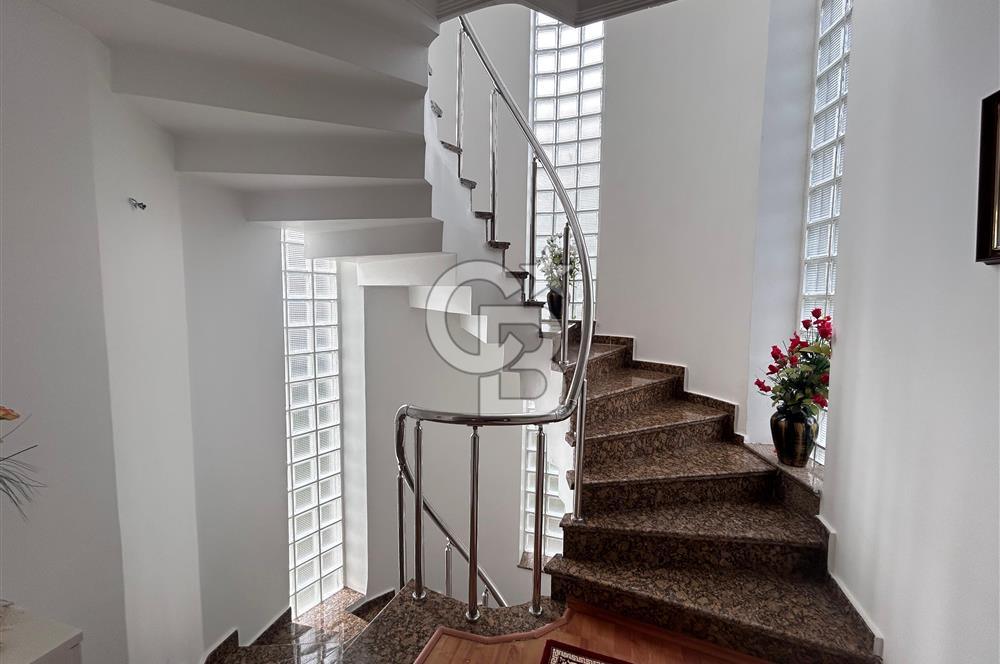 1302 m2 ARSAYA SAHİP MUHTEŞEM VİLLA-BÜYÜKÇEKMECE KAMİLOBA