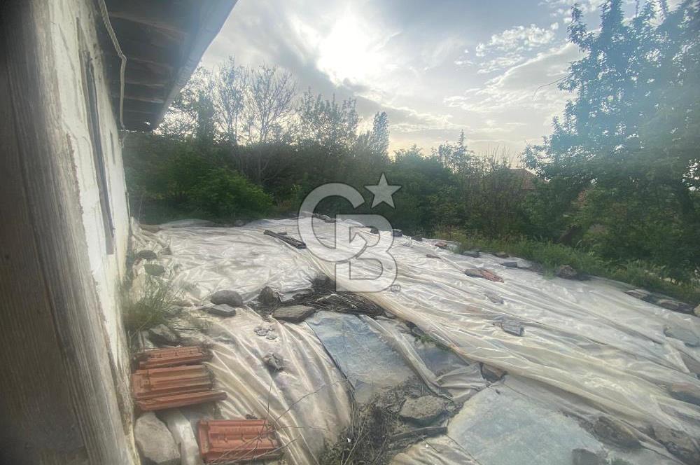 MUSELAND'DAN UŞAK'TA KÖYİÇİ İMARLI BAHÇELİ EV