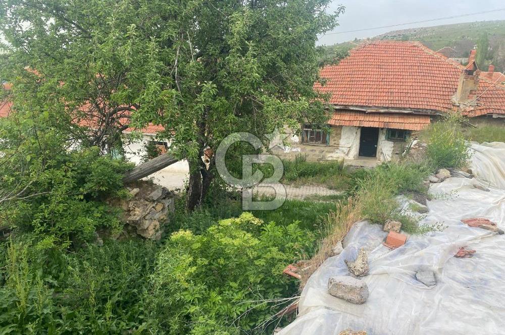 MUSELAND'DAN UŞAK'TA KÖYİÇİ İMARLI BAHÇELİ EV