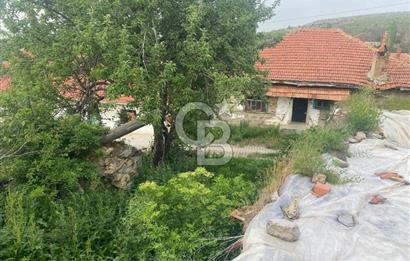 MUSELAND'DAN UŞAK'TA KÖYİÇİ İMARLI BAHÇELİ EV