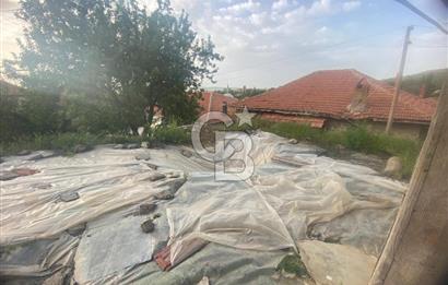 MUSELAND'DAN UŞAK'TA KÖYİÇİ İMARLI BAHÇELİ EV